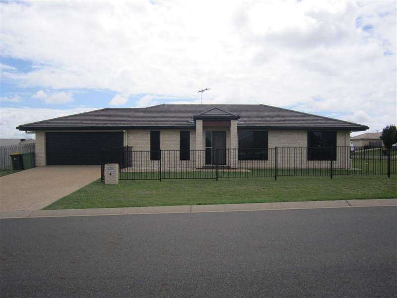 4 Rosella Drive, Gracemere QLD 4702