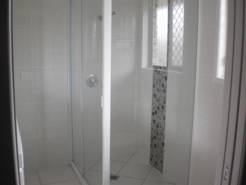 4 Rosella Drive, Gracemere QLD 4702