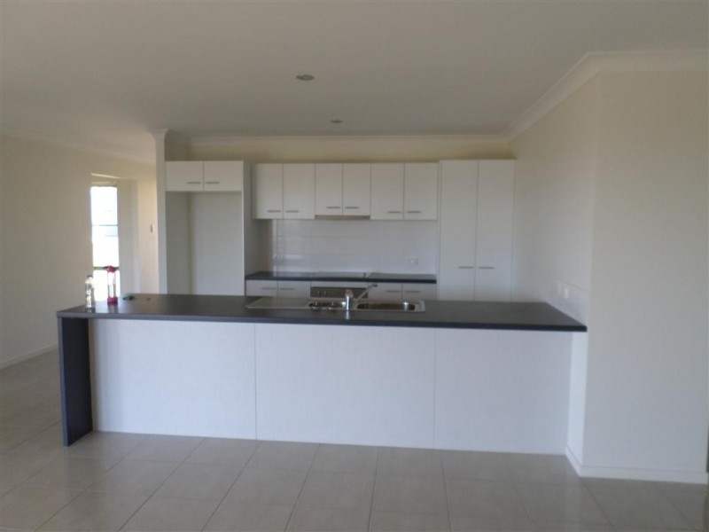 16 LEICHHARDT DRIVE, Gracemere QLD 4702