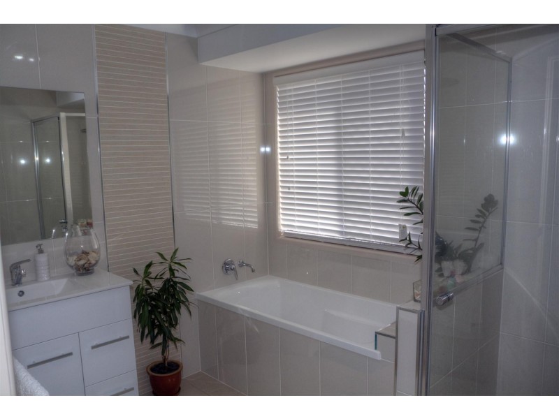 48 James Street, Gracemere QLD 4702