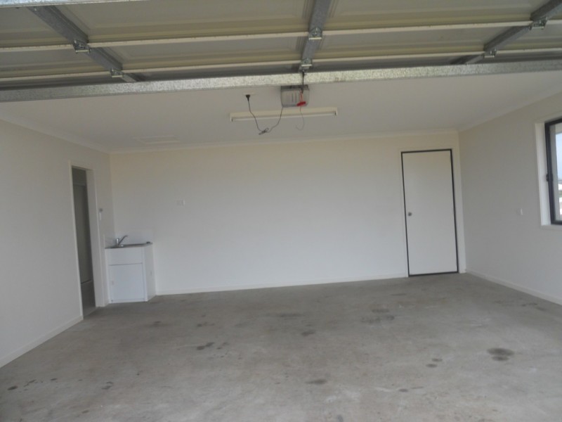 19 Angela Court, Gracemere QLD 4702