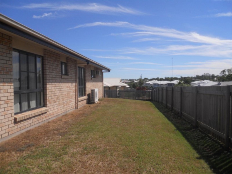2 Annie Close, Gracemere QLD 4702