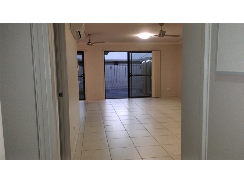 1/4 Mallet Close, Gracemere QLD 4702