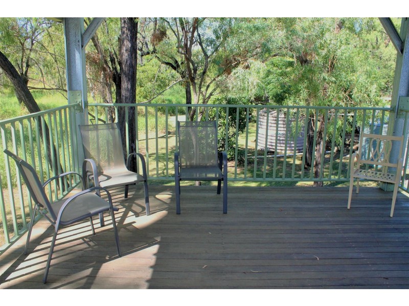 12 Douglas Street, Gracemere QLD 4702