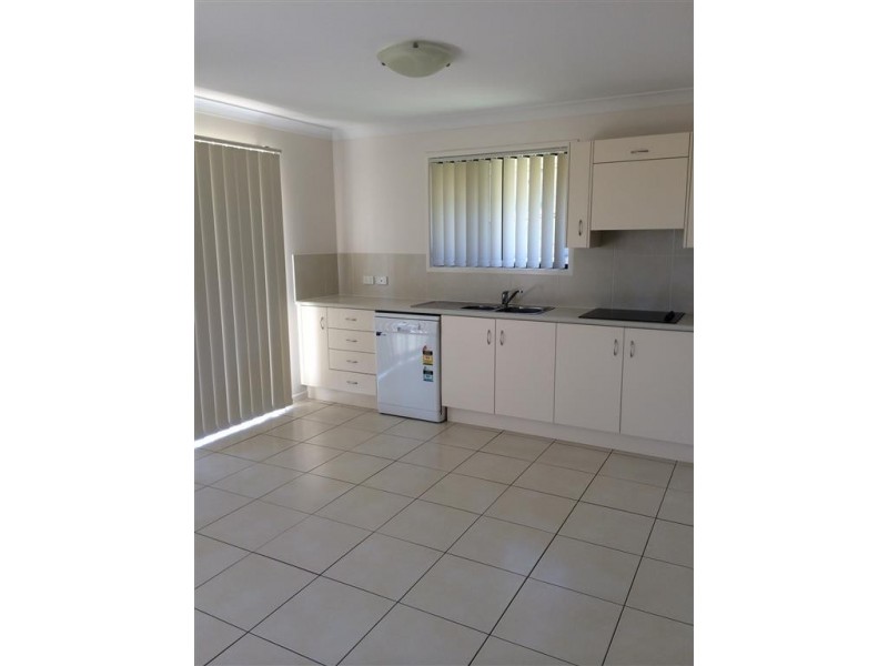 2/21 John Oxley Drive, Gracemere QLD 4702