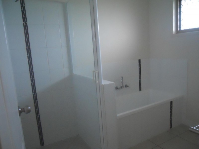 9 Perkins Court, Gracemere QLD 4702