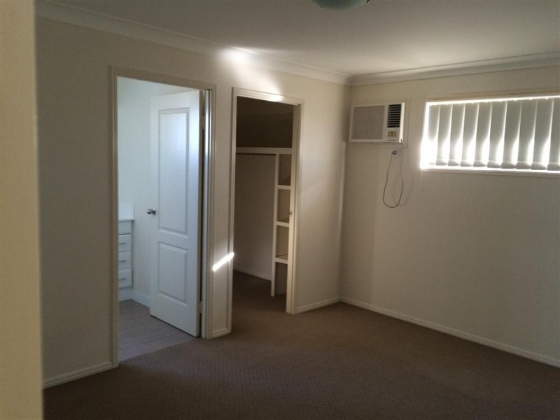 2 ANNIE CLOSE, Gracemere QLD 4702