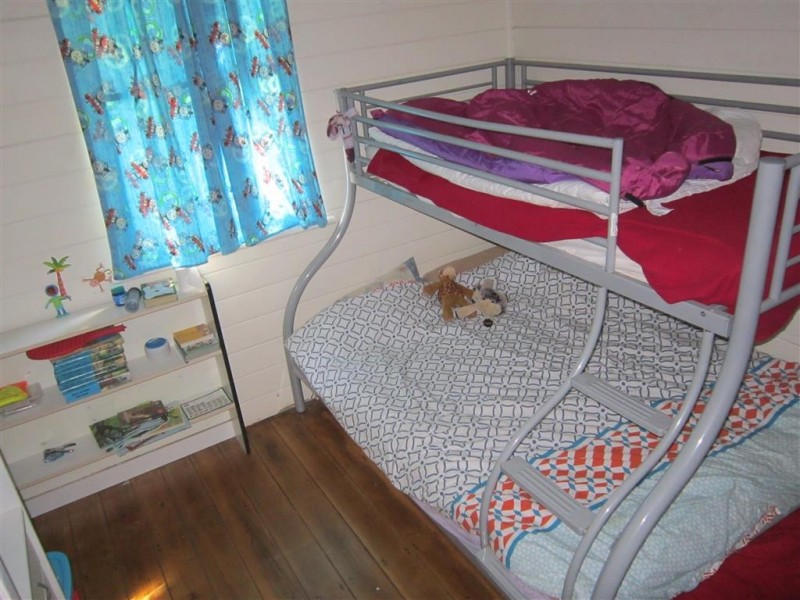 20 Earl Street, Stanwell QLD 4702