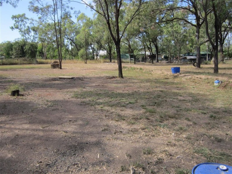 20 Earl Street, Stanwell QLD 4702