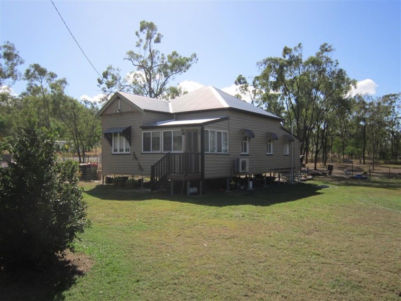 20 Earl Street, Stanwell QLD 4702