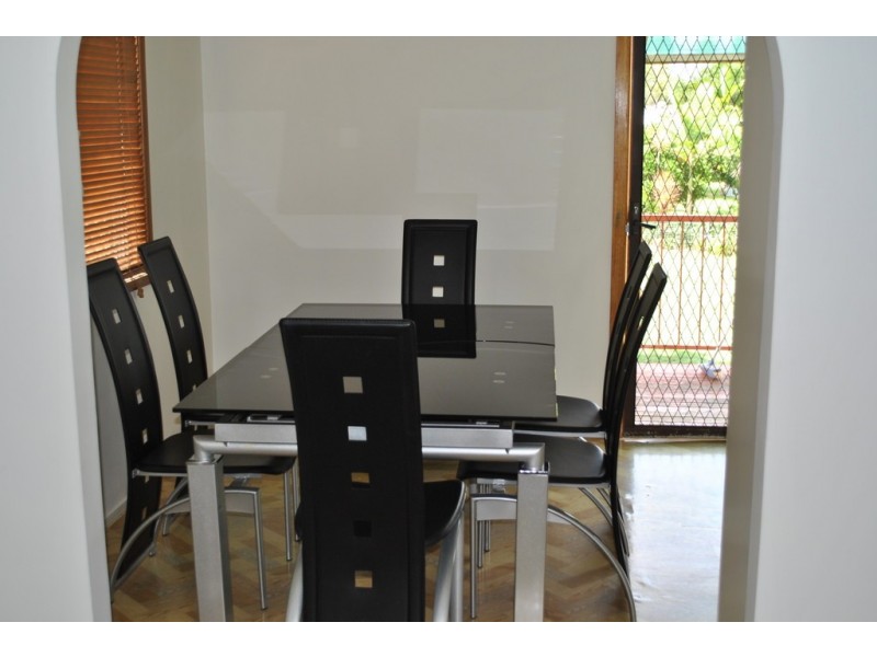 2 LABANKA CRESCENT, Gracemere QLD 4702