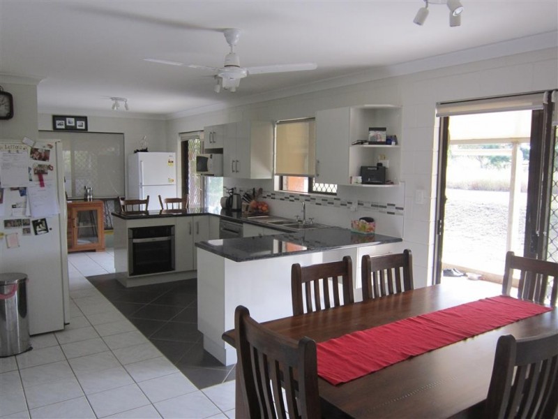 76 Macquarie Street, Gracemere QLD 4702