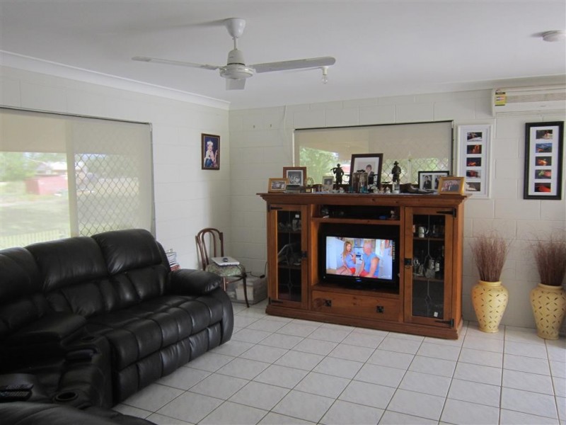 76 Macquarie Street, Gracemere QLD 4702