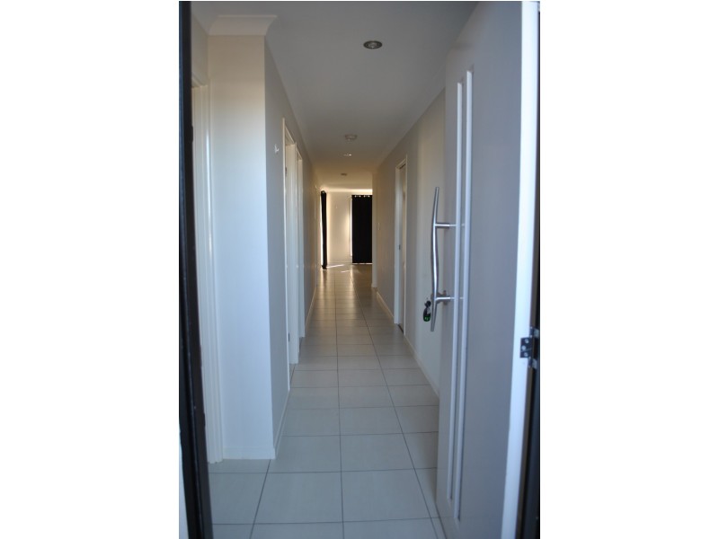 3 AMY STREET, Gracemere QLD 4702