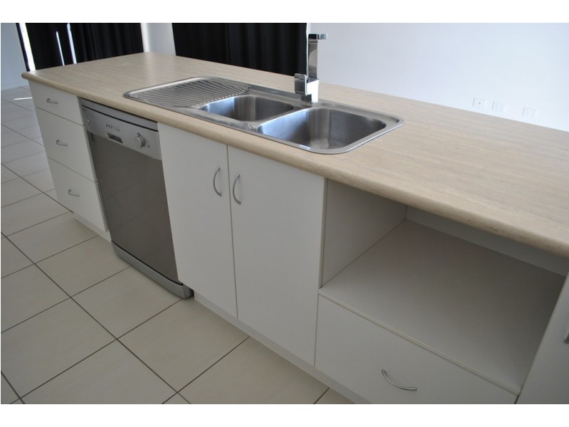 3 AMY STREET, Gracemere QLD 4702