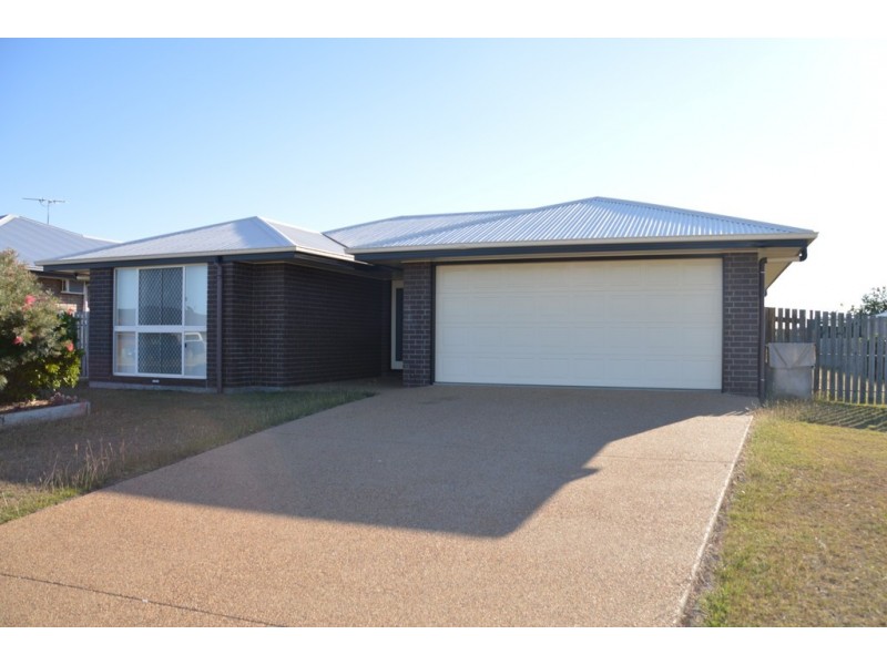 5 William Close, Gracemere QLD 4702