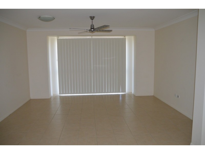 5 William Close, Gracemere QLD 4702