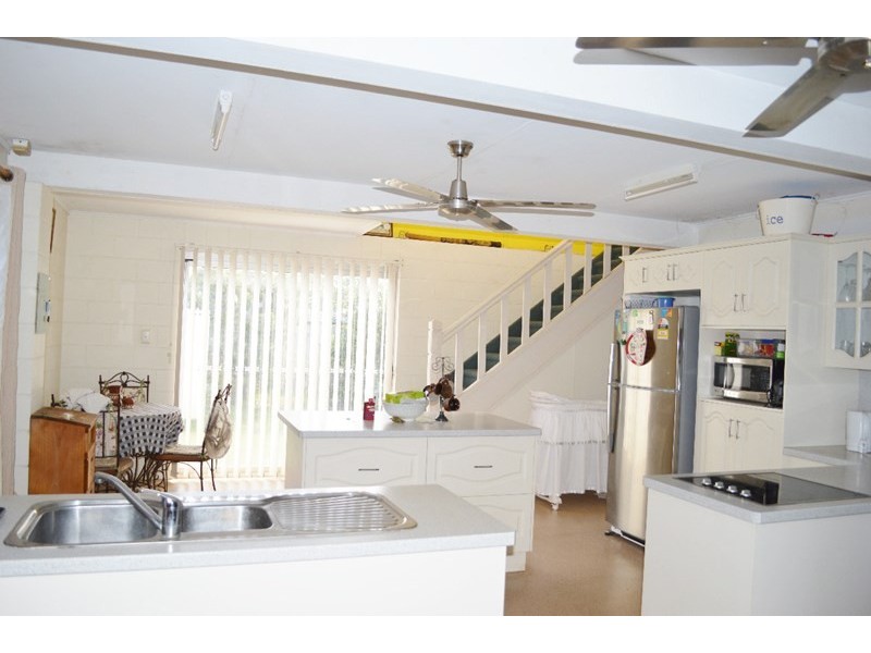 65 Douglas Street, Gracemere QLD 4702