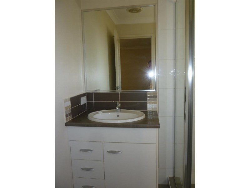 23 Leichhardt Drive, Gracemere QLD 4702