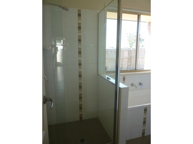 23 Leichhardt Drive, Gracemere QLD 4702