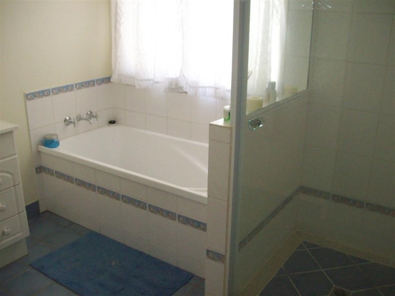 125 Donovan Crescent, Gracemere QLD 4702