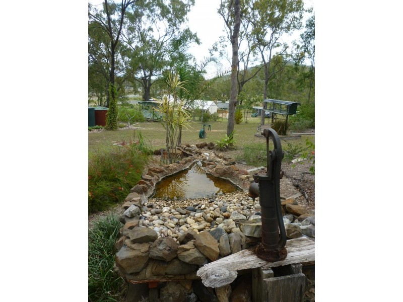 13 Neerkol Rd, Stanwell QLD 4702