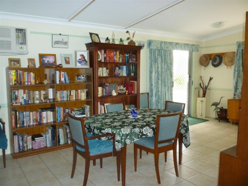 13 Neerkol Rd, Stanwell QLD 4702