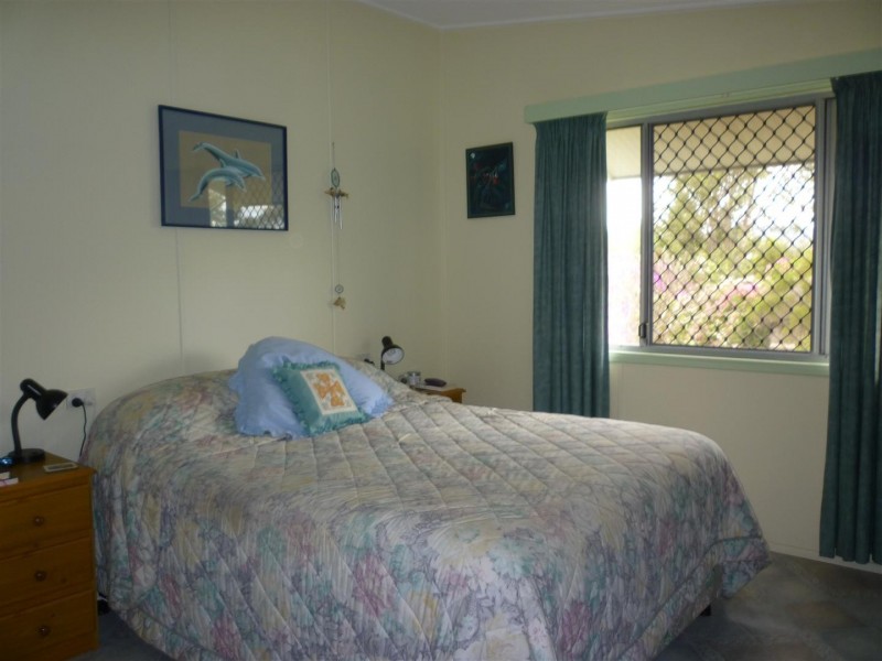 13 Neerkol Rd, Stanwell QLD 4702