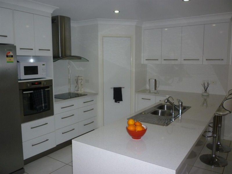 10 Pamela Court, Gracemere QLD 4702