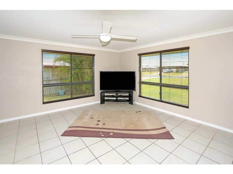 10 Seonaid Place, Gracemere QLD 4702