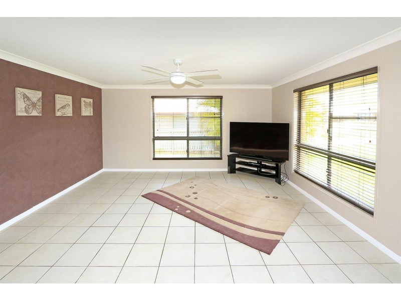 10 Seonaid Place, Gracemere QLD 4702