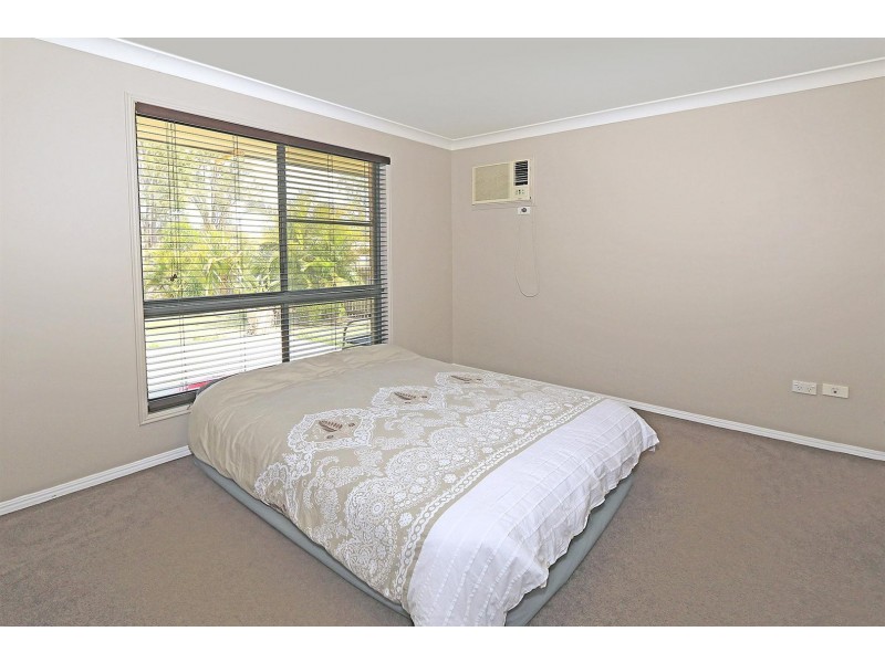 10 Seonaid Place, Gracemere QLD 4702