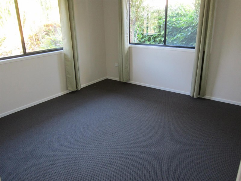 36 Cherryfield Road, Gracemere QLD 4702