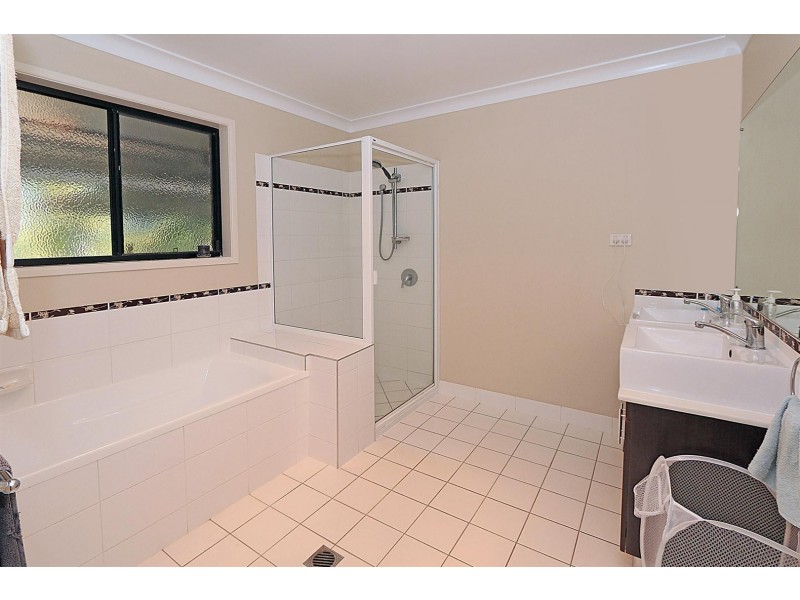 36 Cherryfield Road, Gracemere QLD 4702