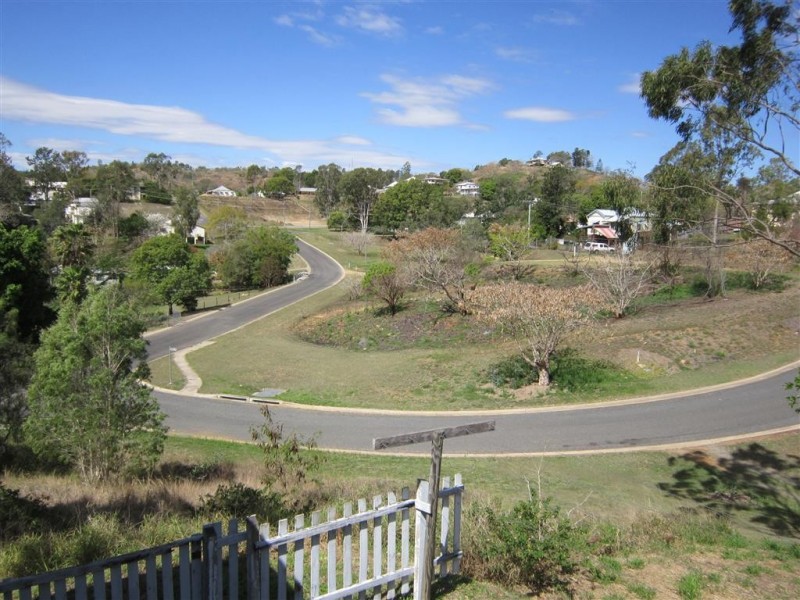 18 Hall Street South, Mount Morgan QLD 4714