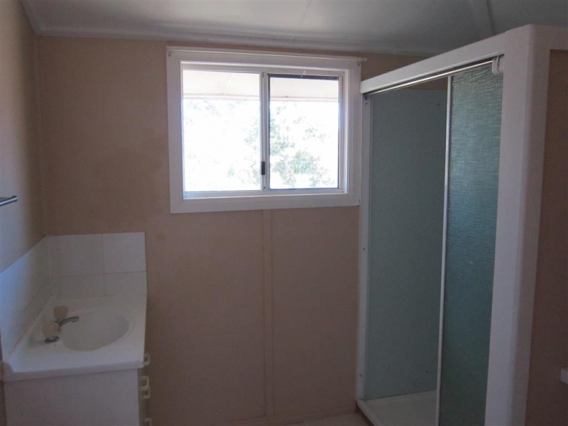 18 Hall Street South, Mount Morgan QLD 4714