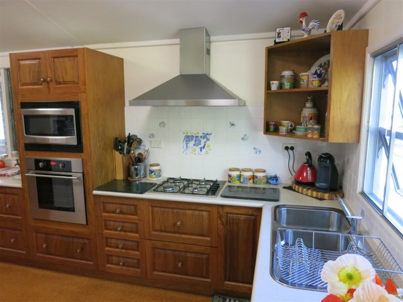 17 Edwards Road, Pink Lily QLD 4702