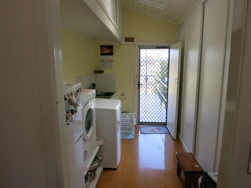 17 Edwards Road, Pink Lily QLD 4702