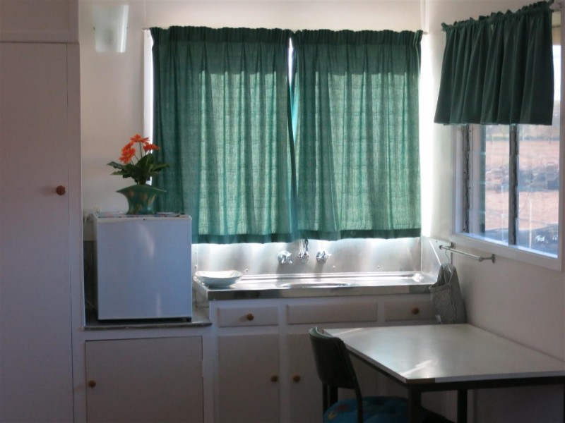 17 Edwards Road, Pink Lily QLD 4702