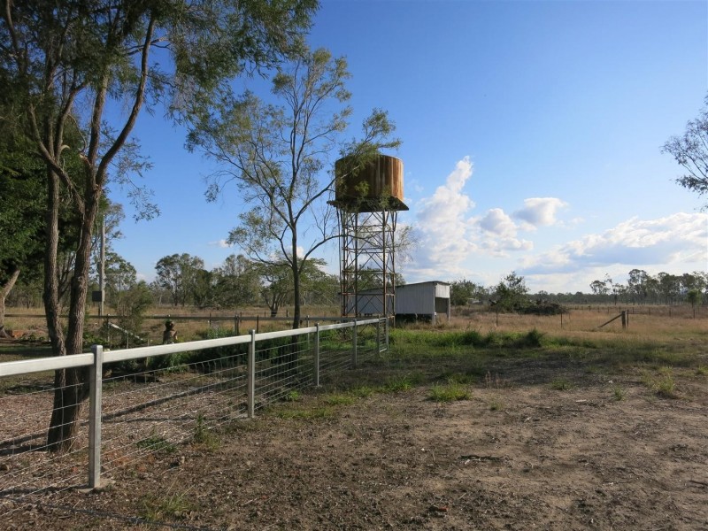 17 Edwards Road, Pink Lily QLD 4702