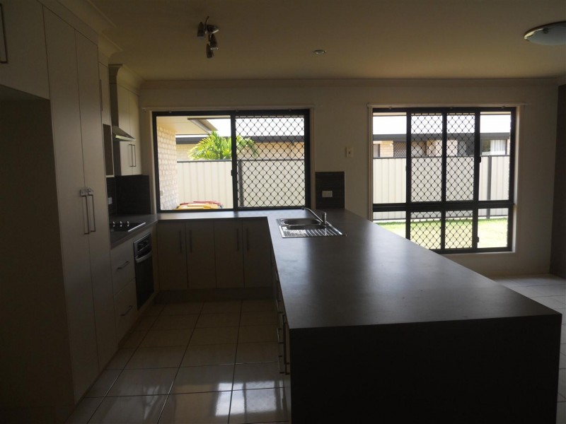 81 Buxton Drive, Gracemere QLD 4702