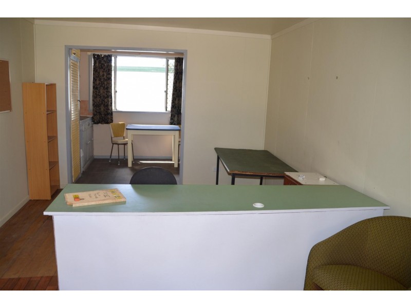 98 Middle Road, Gracemere QLD 4702