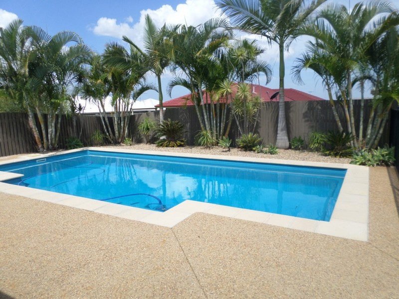 71 BUXTON DRIVE, Gracemere QLD 4702