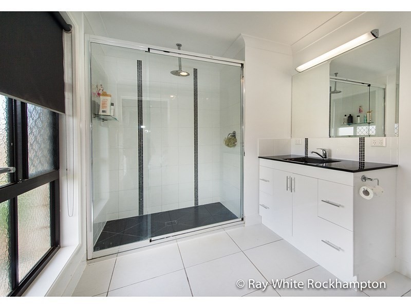6 WHEELER AVENUE, Gracemere QLD 4702
