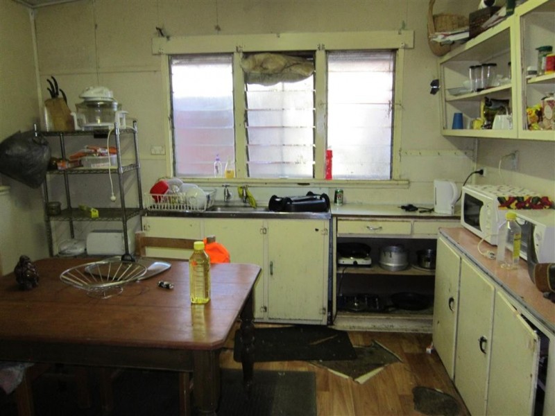 26 Grey Street, Walterhall QLD 4714