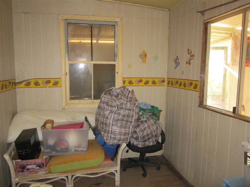 26 Grey Street, Walterhall QLD 4714