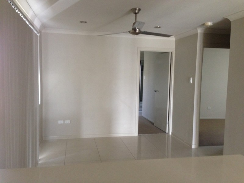 6 MAREE CRESCENT, Gracemere QLD 4702