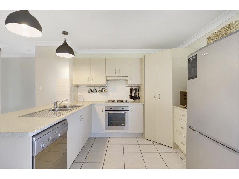 18 Poinciana Place, Gracemere QLD 4702