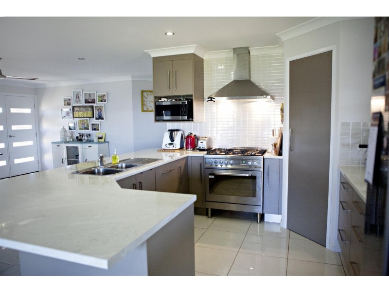 99 Washpool Road, Gracemere QLD 4702