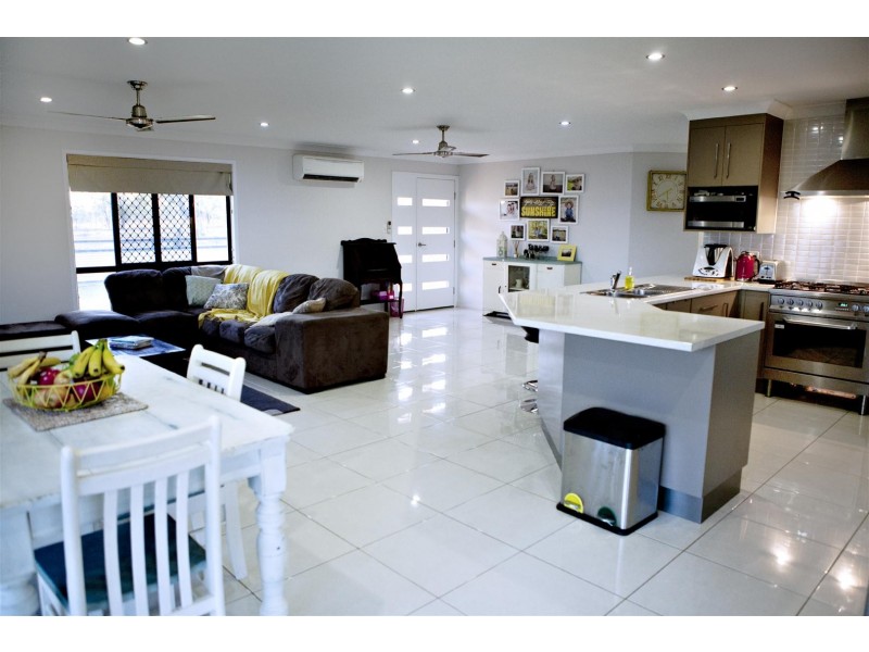 99 Washpool Road, Gracemere QLD 4702